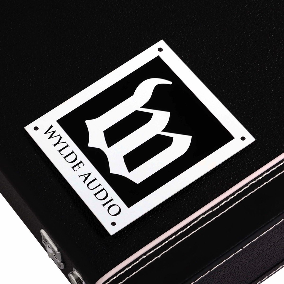 Wylde Audio WA VW2 Wooden Hardshell Case 4 Wylde Audio WA VW2 Wooden Hardshell Case