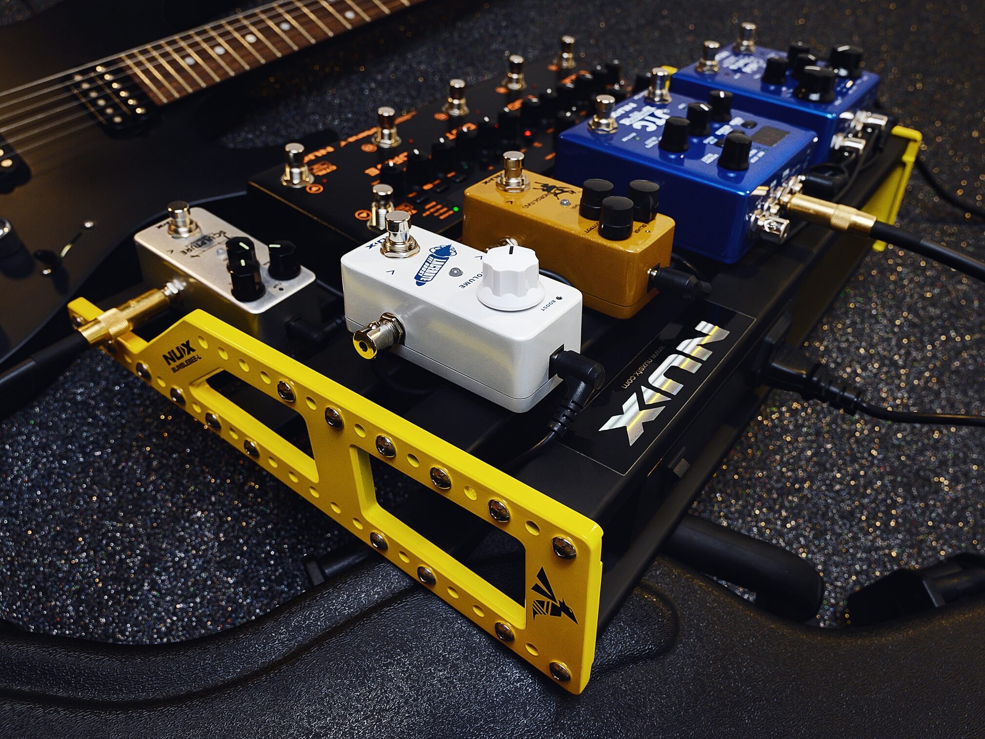 NUX Bumblebee Large Pedalboard 6 NUX Bumblebee Large Pedalboard