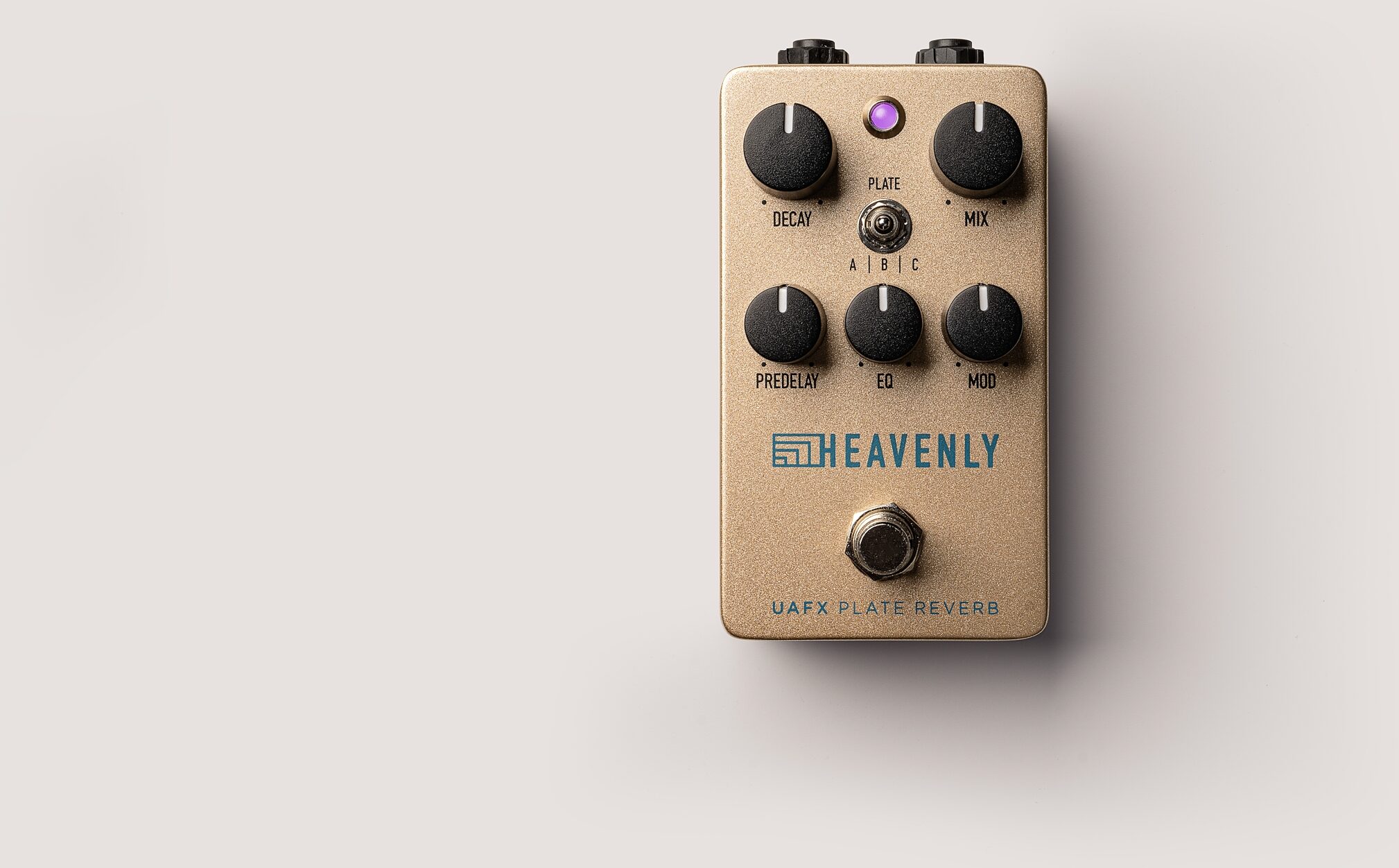 Universal Audio Heavenly Plate Reverb Pedal 5 Universal Audio Heavenly Plate Reverb Pedal