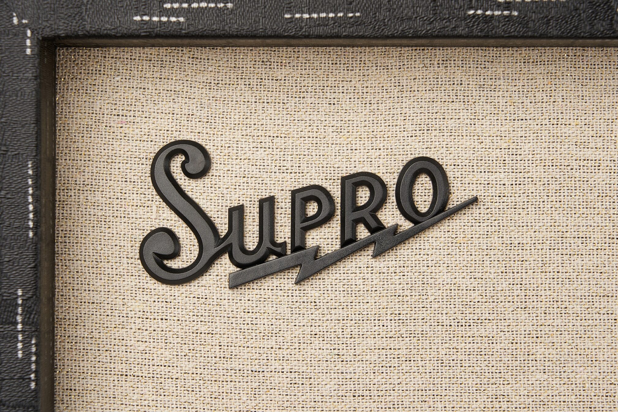 Supro Amulet Electric Guitar Combo Amplifier (15 Watts, 1x10") 6 Supro Amulet Electric Guitar Combo Amplifier (15 Watts, 1x10")