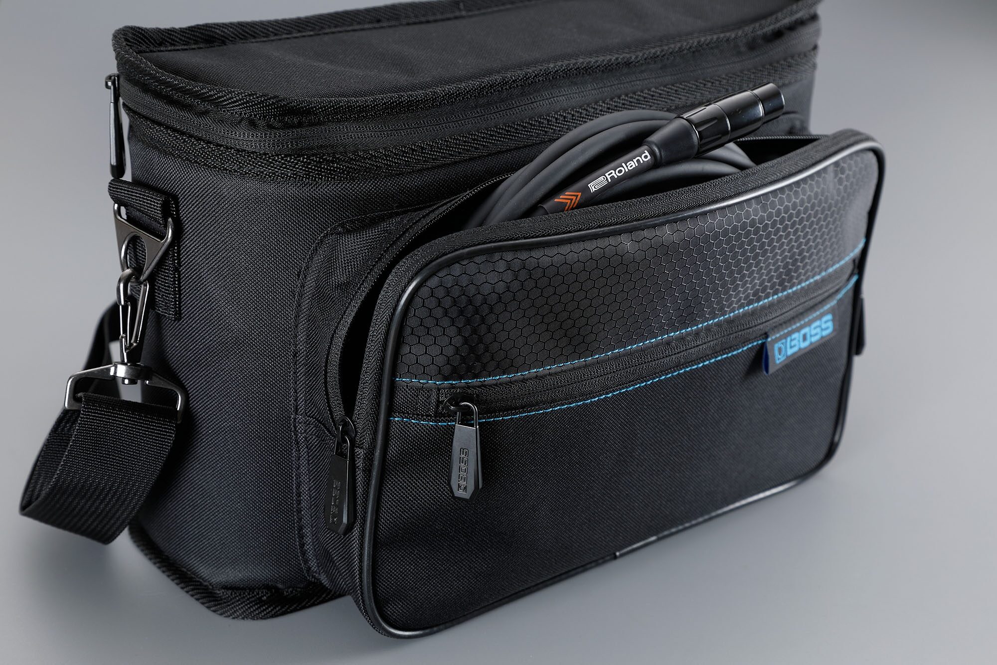 Boss Carry Bag for VE-22 Vocal Processor 4 Boss Carry Bag for VE-22 Vocal Processor