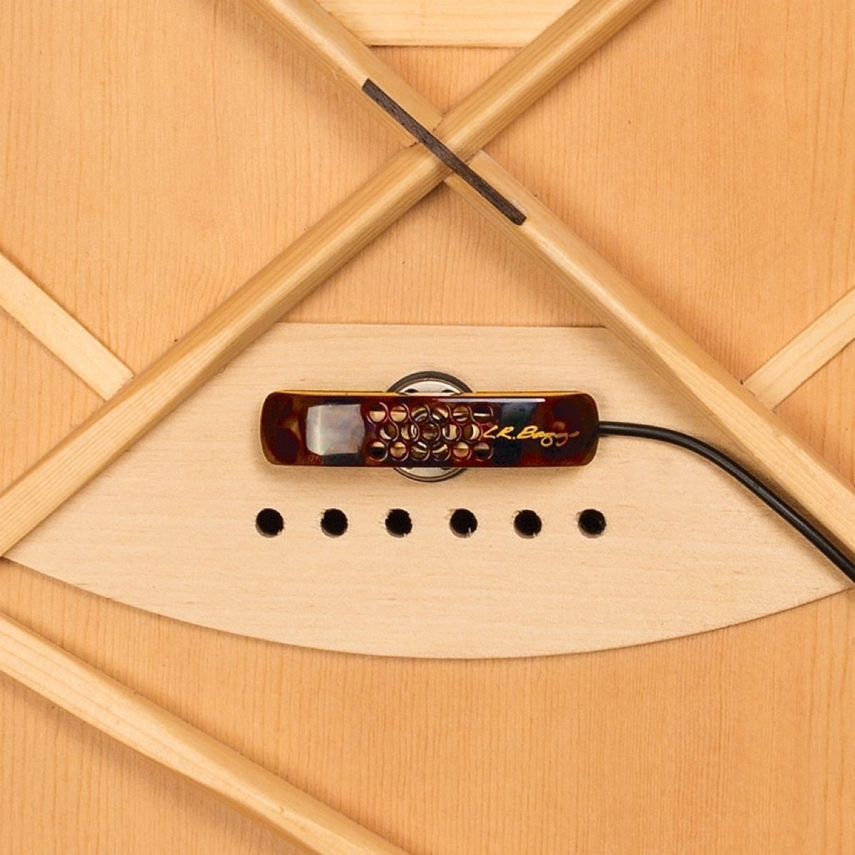 LR Baggs Lyric Acoustic Guitar Microphone Pickup 3 LR Baggs Lyric Acoustic Guitar Microphone Pickup