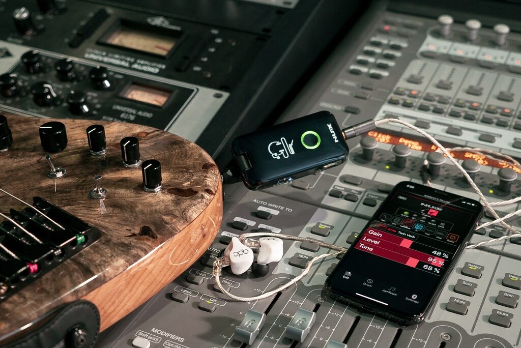 NUX Mighty Plug Wireless Bluetooth Headphone Guitar Amplifier 13 NUX Mighty Plug Wireless Bluetooth Headphone Guitar Amplifier