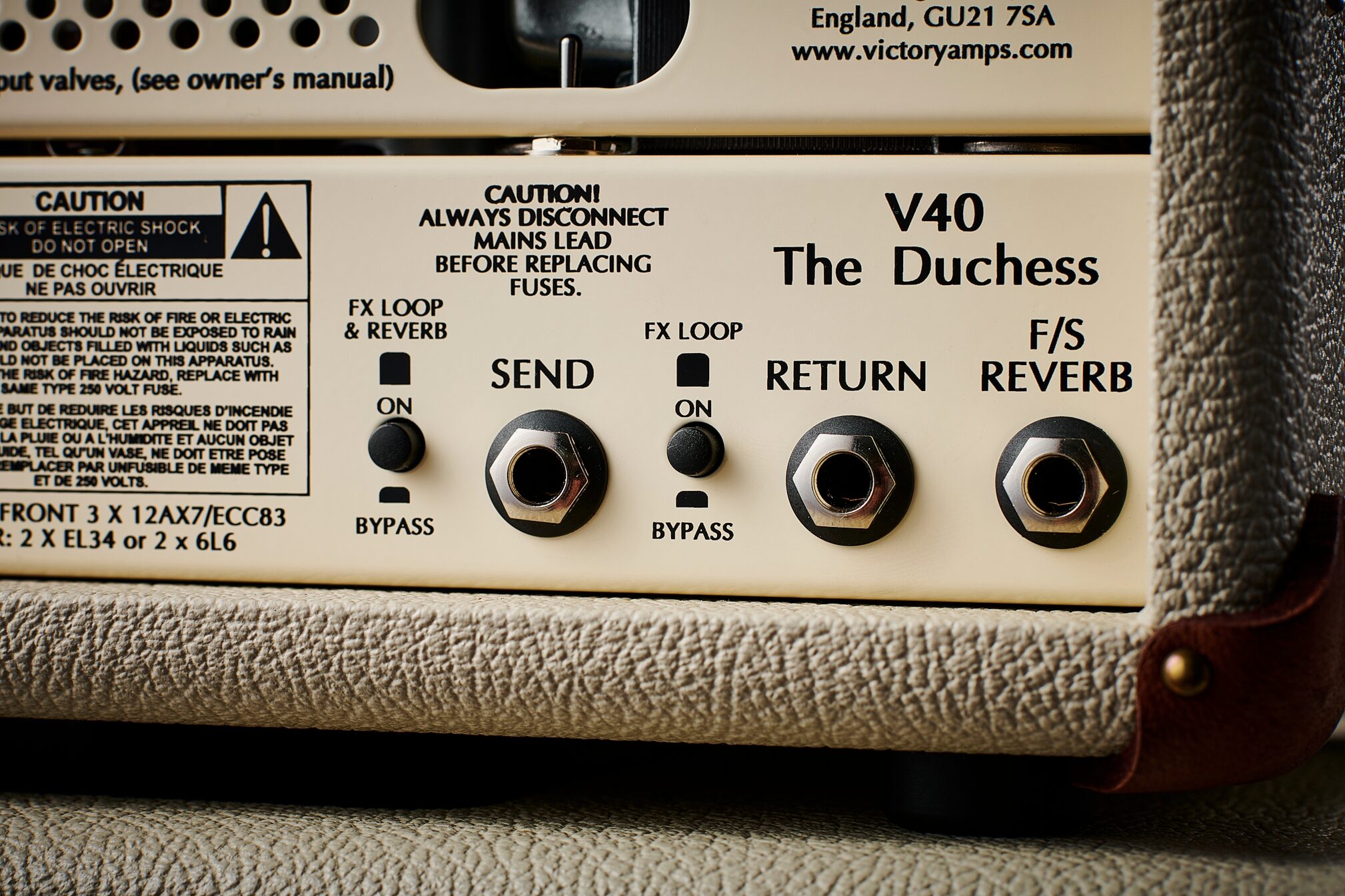 Victory V40 Duchess Guitar Amplifier Head, Wooden Sleeve (40 Watts) 3 Victory V40 Duchess Guitar Amplifier Head, Wooden Sleeve (40 Watts)