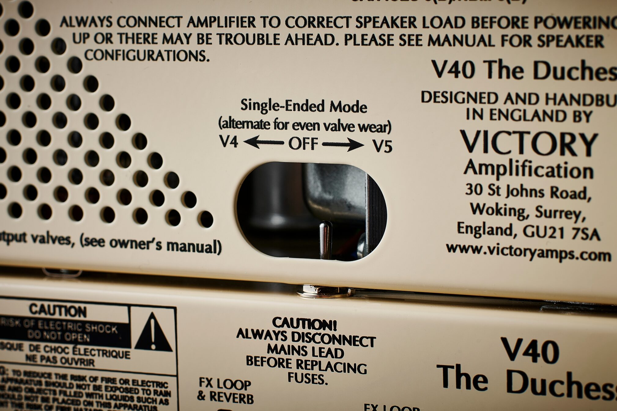 Victory V40 Duchess Guitar Amplifier Head, Wooden Sleeve (40 Watts) 7 Victory V40 Duchess Guitar Amplifier Head, Wooden Sleeve (40 Watts)