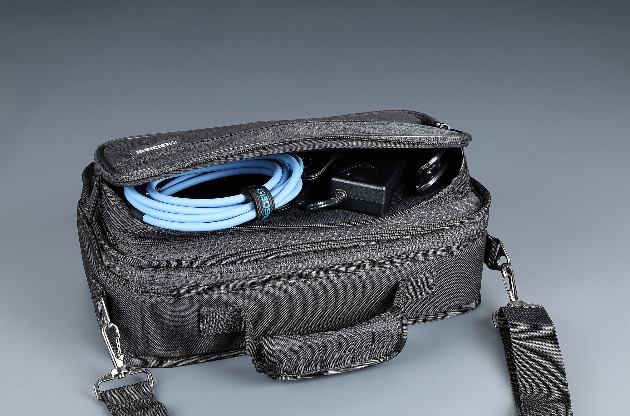 Boss CB-BM-S Multi-Effect Case 6 Boss CB-BM-S Multi-Effect Case