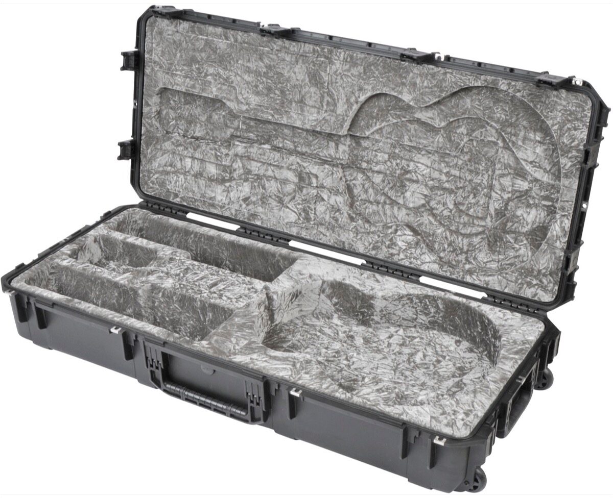 SKB iSeries Waterproof Jumbo Acoustic Guitar Case 2 SKB iSeries Waterproof Jumbo Acoustic Guitar Case