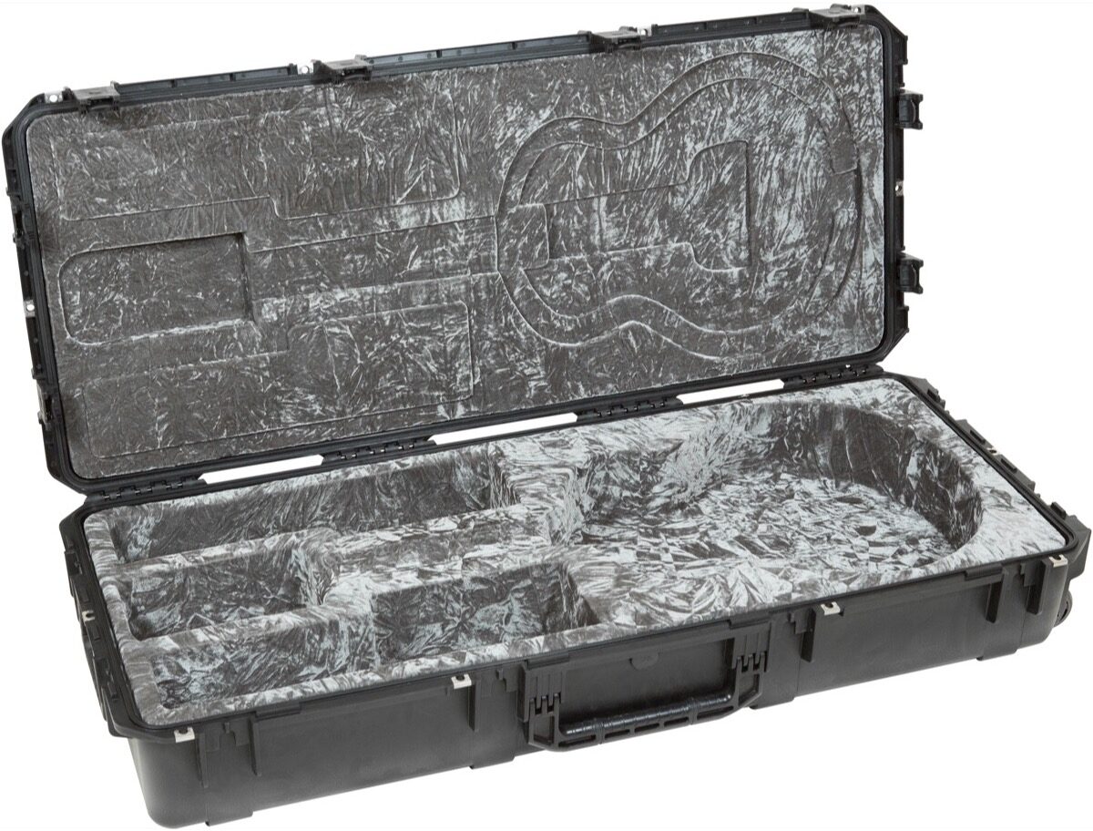SKB iSeries Waterproof Jumbo Acoustic Guitar Case 5 SKB iSeries Waterproof Jumbo Acoustic Guitar Case