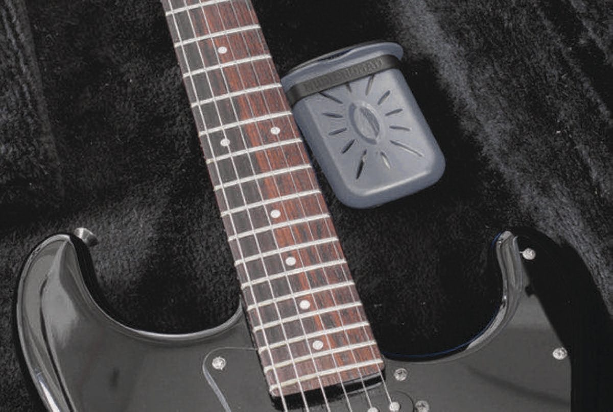 Music Nomad MN303 The Case Humitar 4 Music Nomad MN303 The Case Humitar