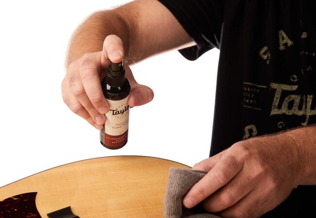 Taylor Premium Guitar Polish 1 Taylor Premium Guitar Polish