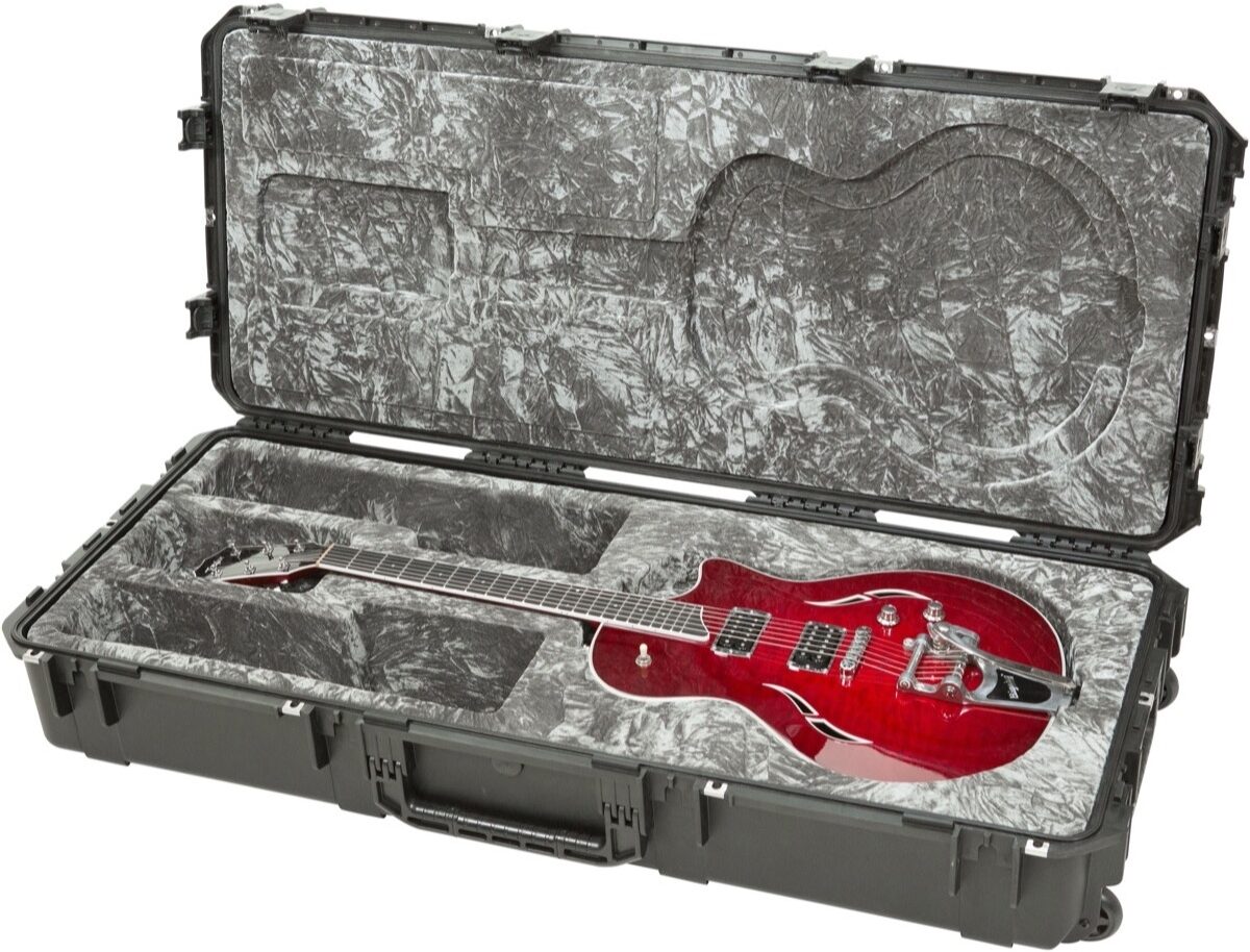SKB iSeries Waterproof 335-Type Guitar Case 10 SKB iSeries Waterproof 335-Type Guitar Case