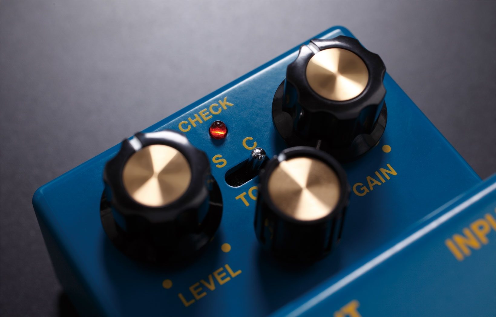 Boss BD-2w Waza Craft Special Edition Blues Driver Pedal 6 Boss BD-2w Waza Craft Special Edition Blues Driver Pedal