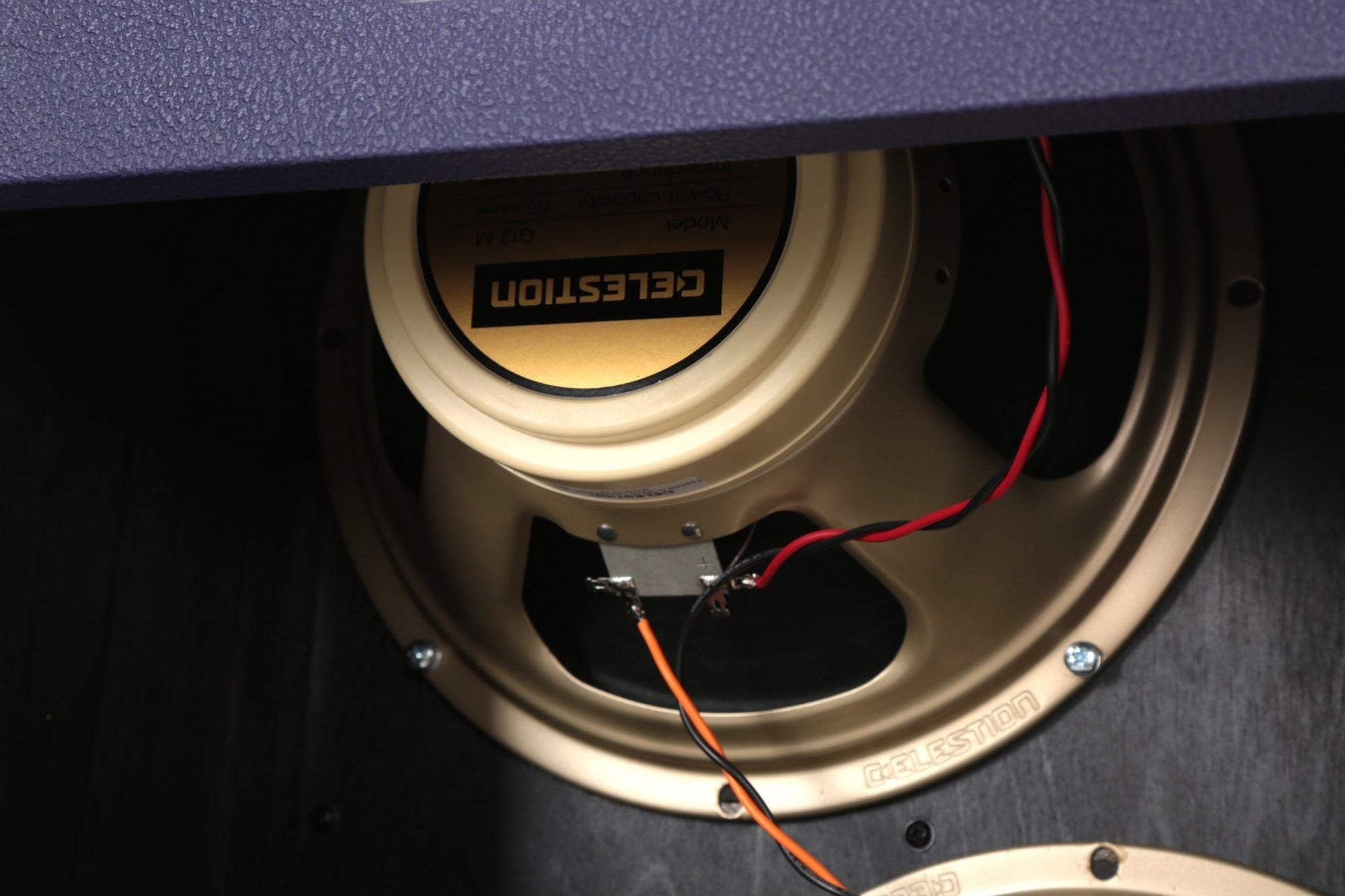 Victory V212DP Guitar Speaker Cabinet (130 Watts, 2x12 Inch) 6 Victory V212DP Guitar Speaker Cabinet (130 Watts, 2x12 Inch)