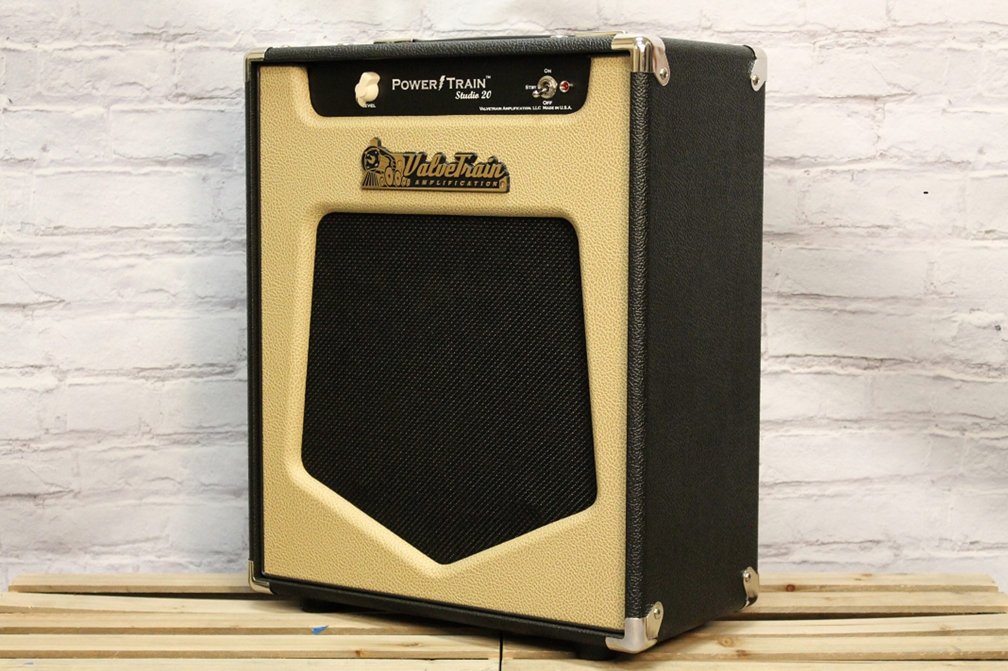 ValveTrain PowerTrain Studio 20 Modeling Guitar Speaker (20 Watts, 1x10") 4 ValveTrain PowerTrain Studio 20 Modeling Guitar Speaker (20 Watts, 1x10")